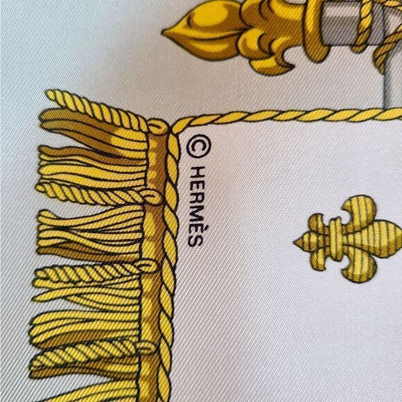 HERMÈS La Rèale-Vue du Carrosse de la Galère Silk Scarf - Picture 9 of 10